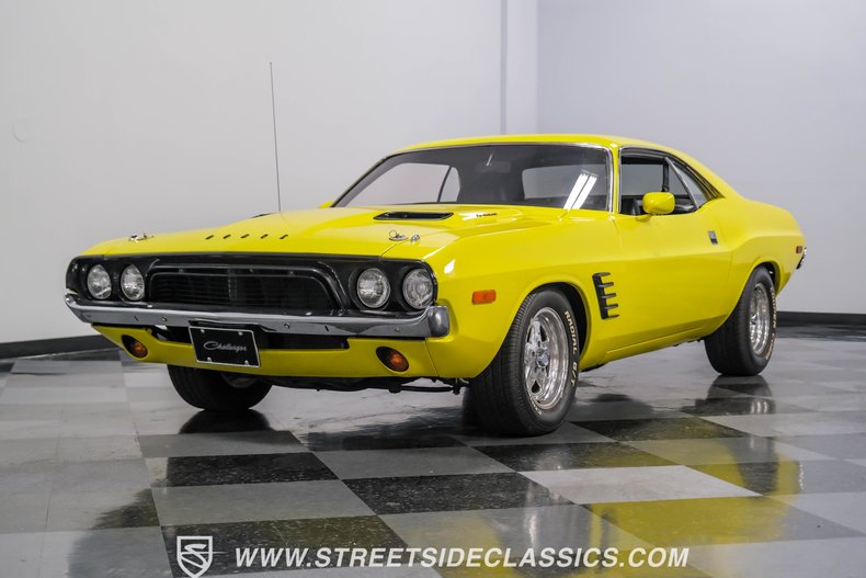 Unknown-Challenger-1973-Yellow-Pearl-Black-10