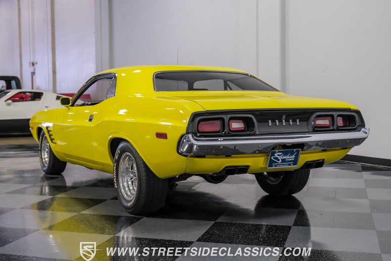 Unknown-Challenger-1973-Yellow-Pearl-Black-15