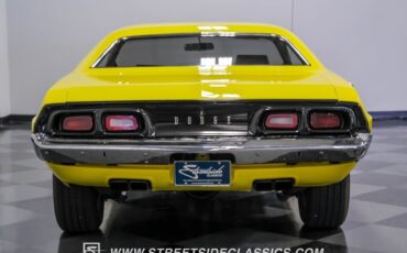 Unknown-Challenger-1973-Yellow-Pearl-Black-16