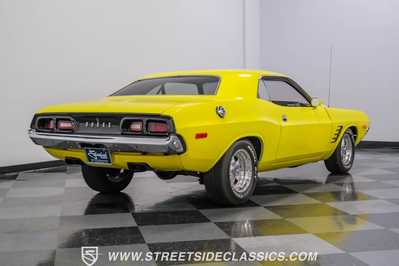 Unknown-Challenger-1973-Yellow-Pearl-Black-18