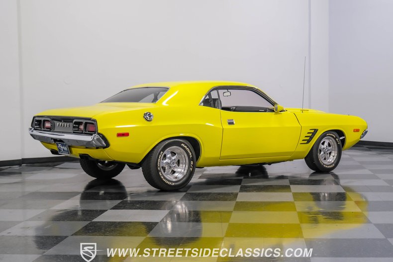 Unknown-Challenger-1973-Yellow-Pearl-Black-20
