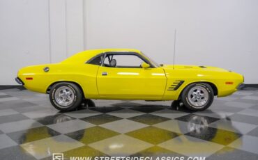 Unknown-Challenger-1973-Yellow-Pearl-Black-21