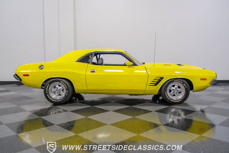 Unknown-Challenger-1973-Yellow-Pearl-Black-21