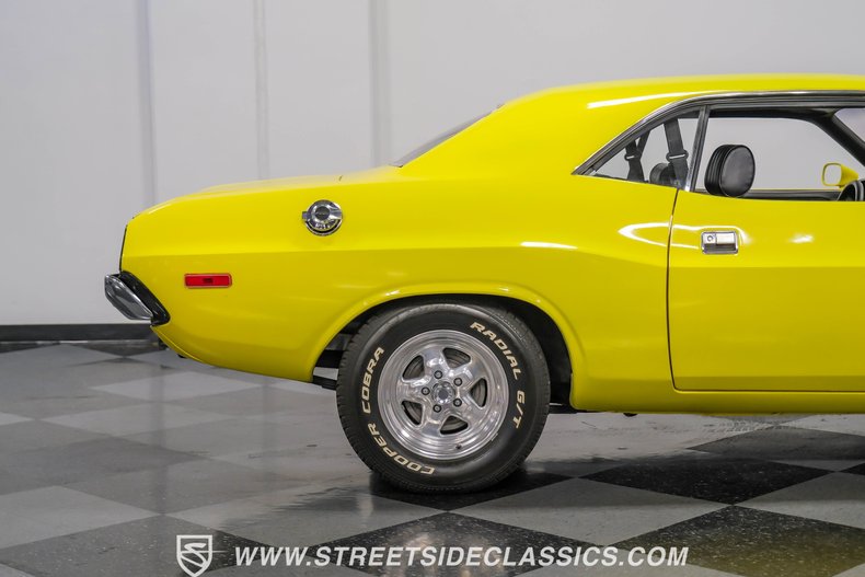 Unknown-Challenger-1973-Yellow-Pearl-Black-22