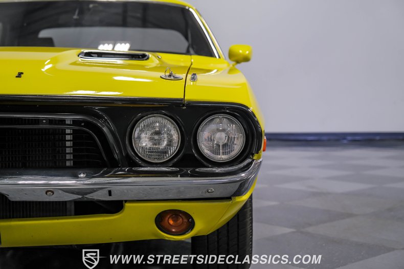 Unknown-Challenger-1973-Yellow-Pearl-Black-23