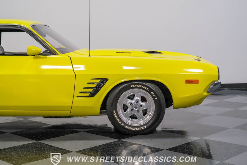 Unknown-Challenger-1973-Yellow-Pearl-Black-24