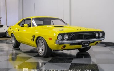 Unknown-Challenger-1973-Yellow-Pearl-Black-27