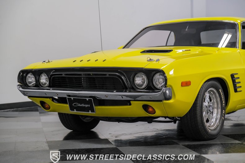 Unknown-Challenger-1973-Yellow-Pearl-Black-29