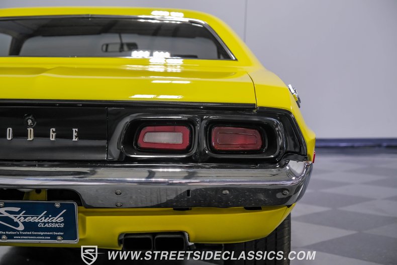 Unknown-Challenger-1973-Yellow-Pearl-Black-31