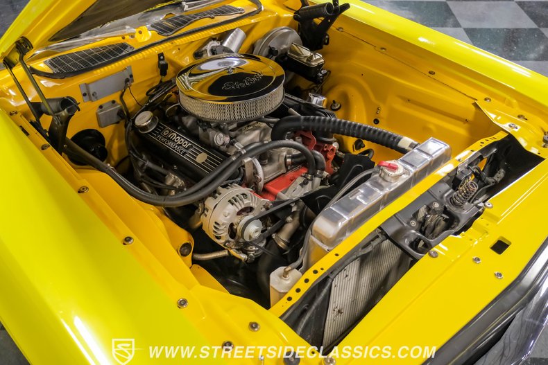 Unknown-Challenger-1973-Yellow-Pearl-Black-34