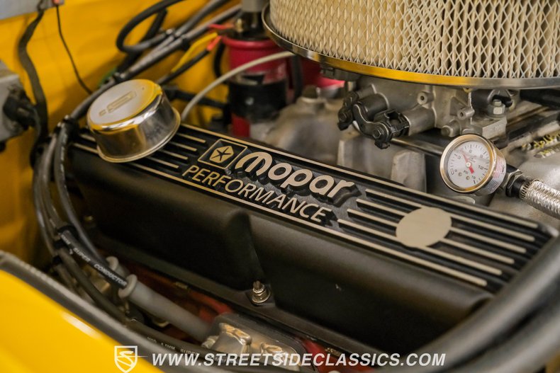 Unknown-Challenger-1973-Yellow-Pearl-Black-35