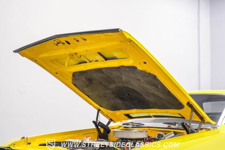 Unknown-Challenger-1973-Yellow-Pearl-Black-37