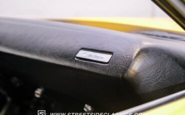 Unknown-Challenger-1973-Yellow-Pearl-Black-46