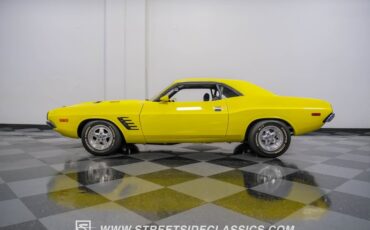 Unknown-Challenger-1973-Yellow-Pearl-Black-6