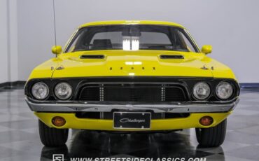 Unknown-Challenger-1973-Yellow-Pearl-Black-7