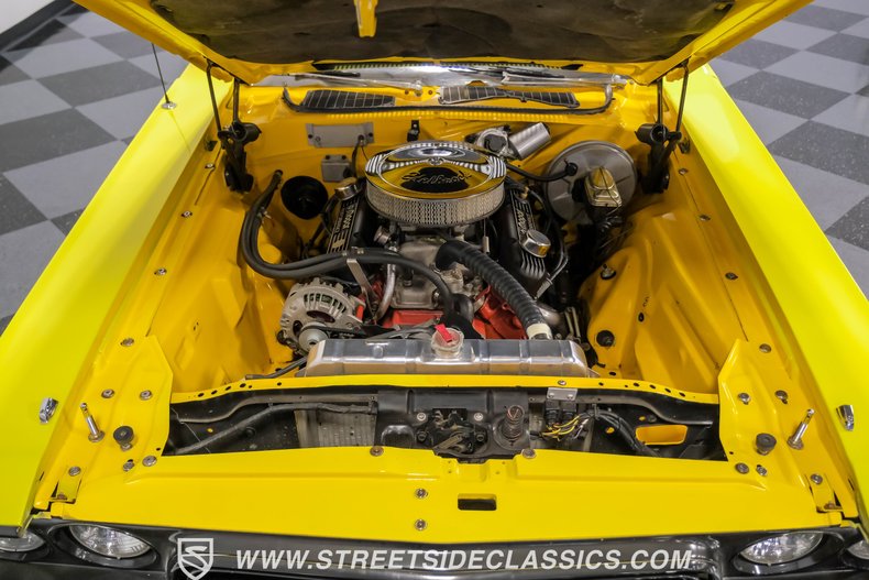 Unknown-Challenger-1973-Yellow-Pearl-Black