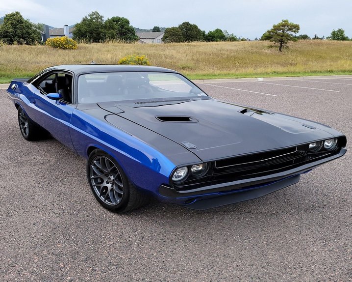 Unknown-Challenger-1974-Blue-Black-14