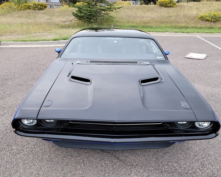 Unknown-Challenger-1974-Blue-Black-17