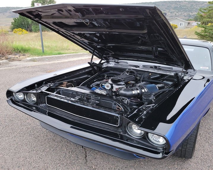 Unknown-Challenger-1974-Blue-Black-18