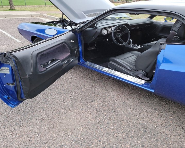 Unknown-Challenger-1974-Blue-Black-19