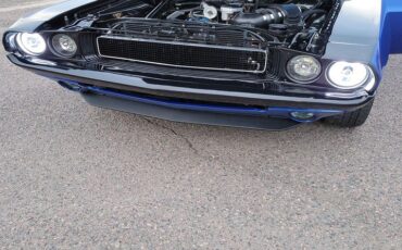 Unknown-Challenger-1974-Blue-Black-29