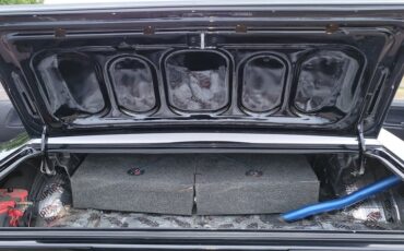 Unknown-Challenger-1974-Blue-Black-35