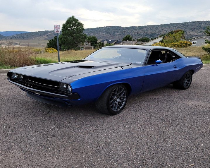 Unknown-Challenger-1974-Blue-Black-5