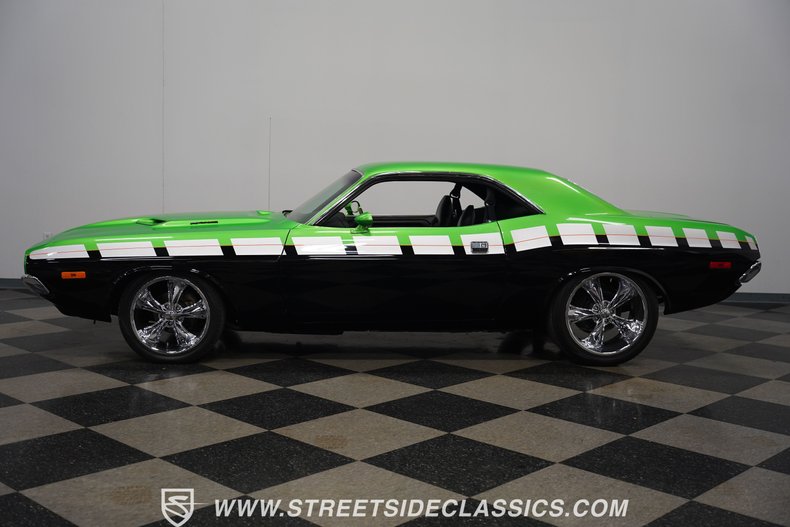 Unknown-Challenger-1974-Green-Black-11