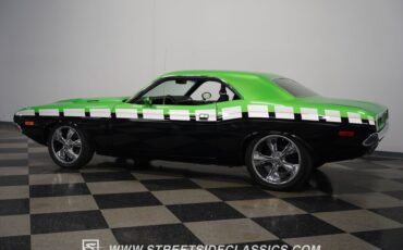 Unknown-Challenger-1974-Green-Black-12