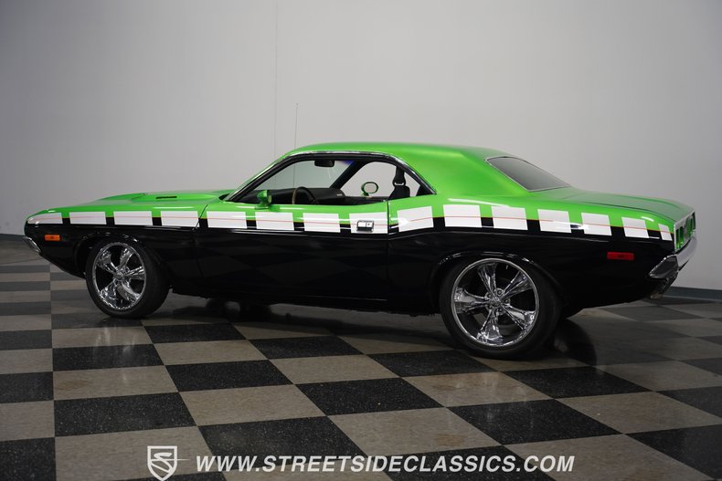 Unknown-Challenger-1974-Green-Black-12