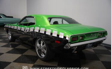 Unknown-Challenger-1974-Green-Black-14