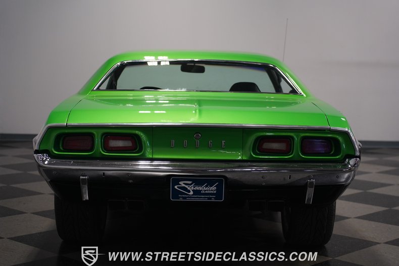 Unknown-Challenger-1974-Green-Black-15