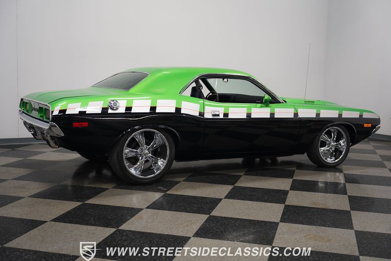 Unknown-Challenger-1974-Green-Black-18