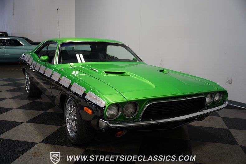 Unknown-Challenger-1974-Green-Black-23