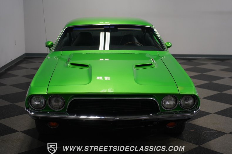 Unknown-Challenger-1974-Green-Black-24