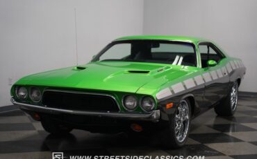 Unknown-Challenger-1974-Green-Black-3