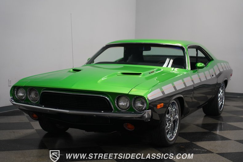 Unknown-Challenger-1974-Green-Black-3