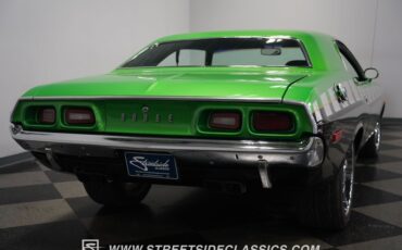 Unknown-Challenger-1974-Green-Black-32