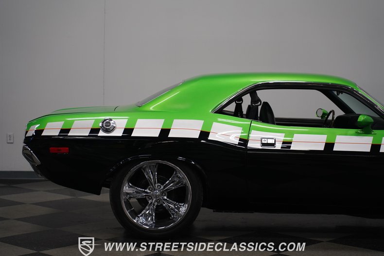 Unknown-Challenger-1974-Green-Black-35