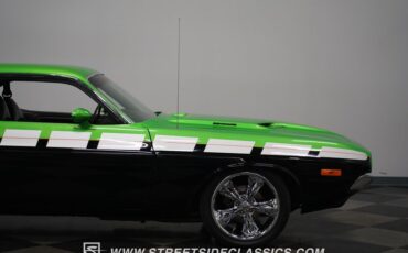 Unknown-Challenger-1974-Green-Black-36