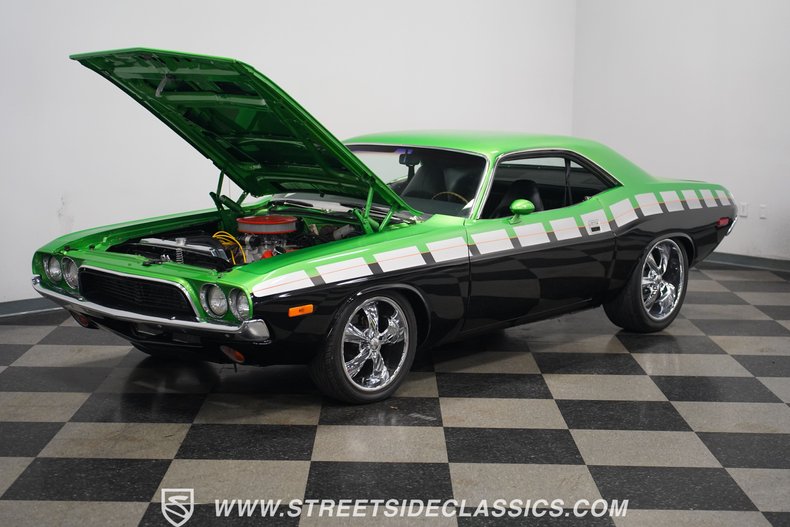 Unknown-Challenger-1974-Green-Black-37