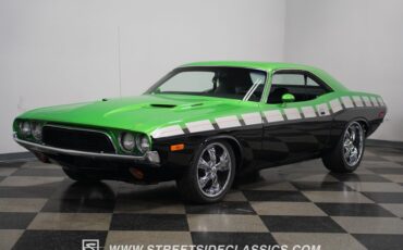 Unknown-Challenger-1974-Green-Black-7
