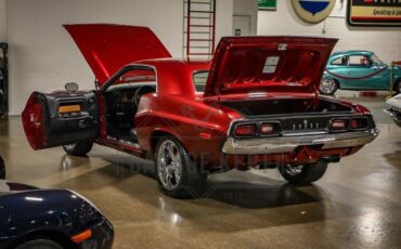 Unknown-Challenger-1974-Metallic-Red-Black-amp-Tan-23