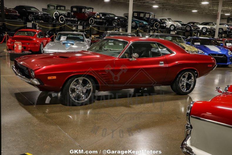 Unknown-Challenger-1974-Metallic-Red-Black-amp-Tan-27