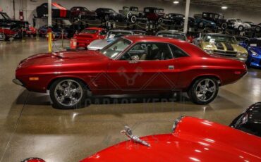 Unknown-Challenger-1974-Metallic-Red-Black-amp-Tan-28