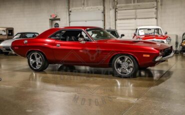 Unknown-Challenger-1974-Metallic-Red-Black-amp-Tan-34
