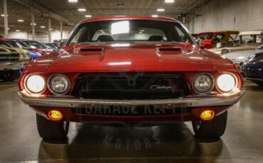 Unknown-Challenger-1974-Metallic-Red-Black-amp-Tan-48