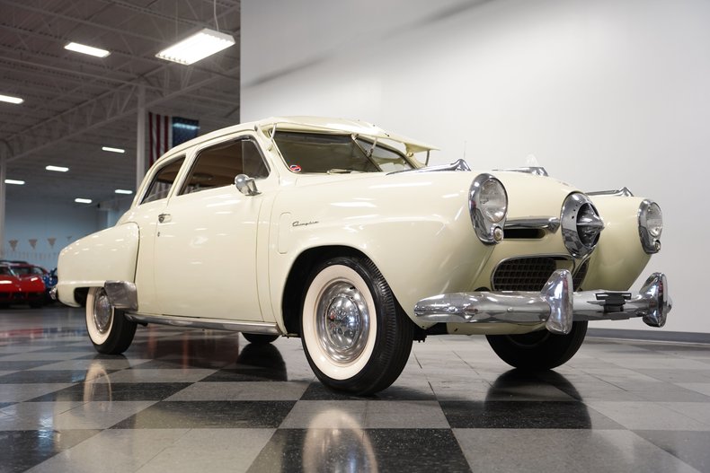 Unknown-Champion-1950-White-Gray-5