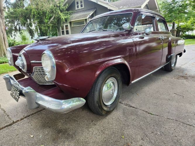 Unknown-Champion-1951-Burgundy-Gray-13