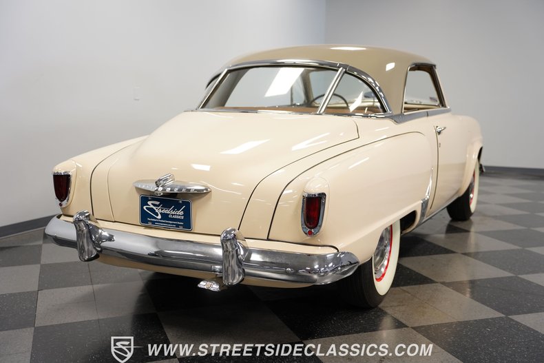 Unknown-Champion-1952-Cream-Brown-16